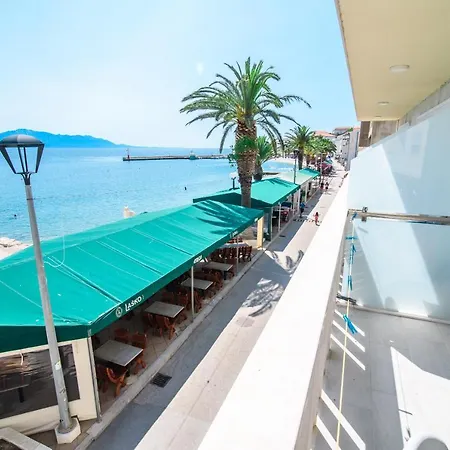 Orca Apartment Gradac (Split-Dalmatia)